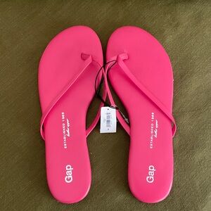 GAP Bright Pink Women's Flip Flop Sandals